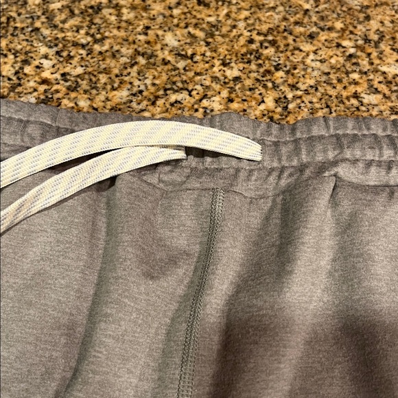 Vuori Heather Grey Joggers - Picture 3 of 4